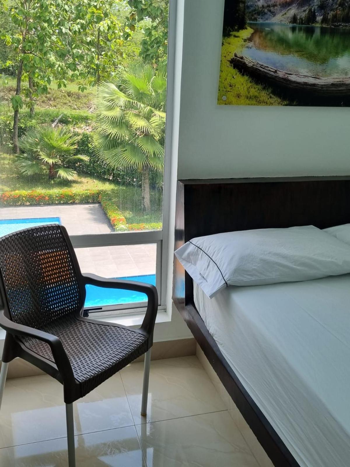 Hotel Puerto Triunfo Дорадаль Экстерьер фото