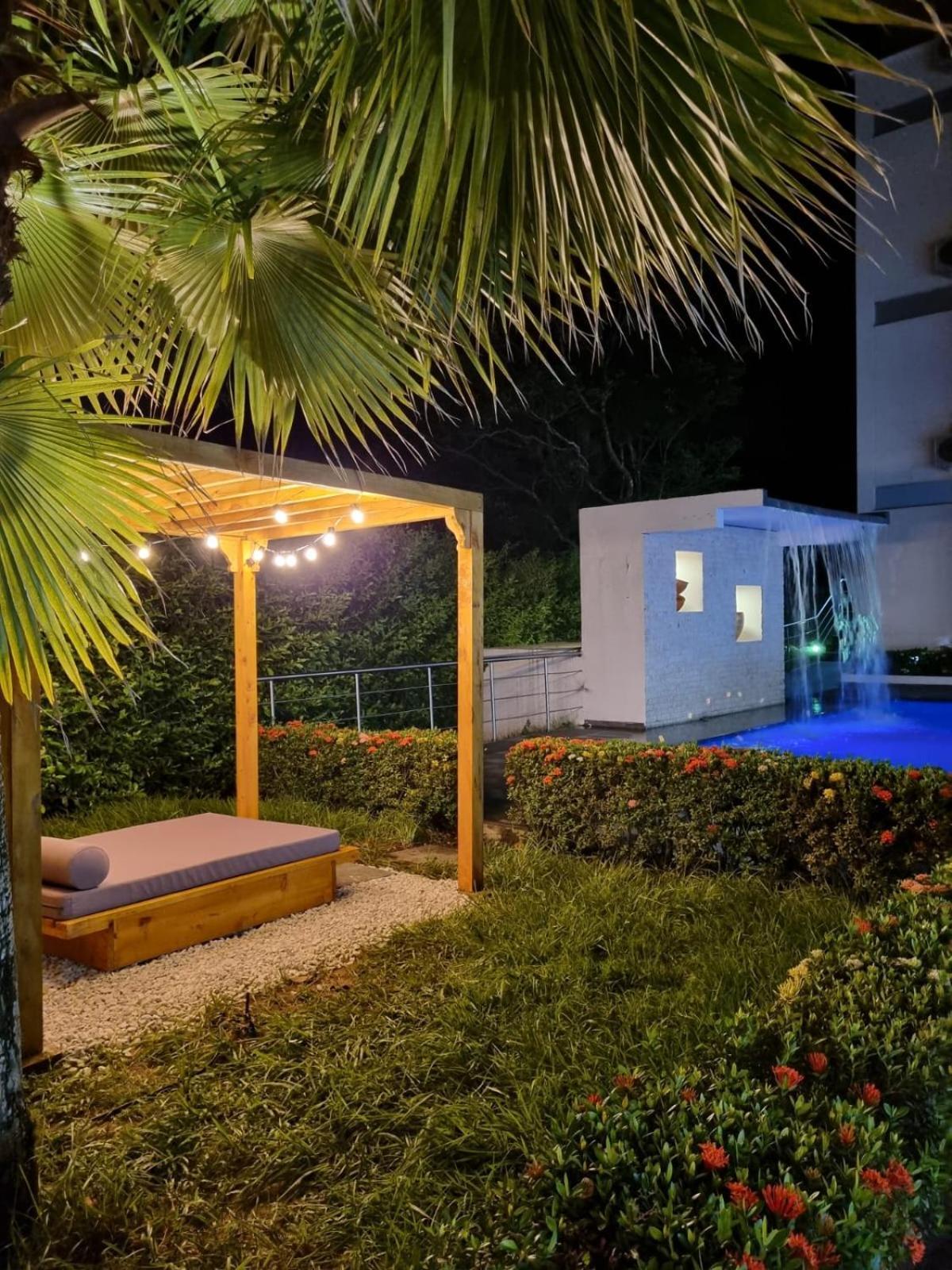 Hotel Puerto Triunfo Дорадаль Экстерьер фото